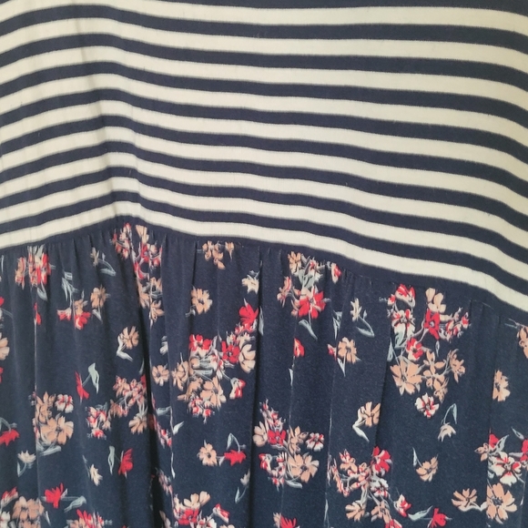 Torrid size 2 Super Soft Tank - Picture 2 of 5